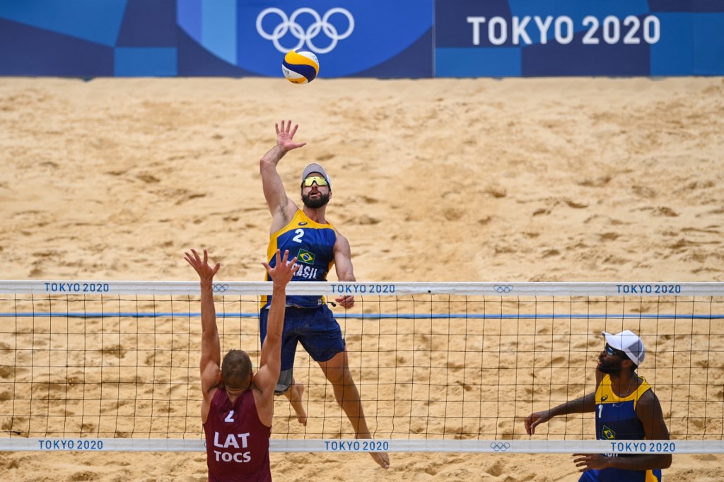 Brasileiros perderam no vôlei de praia