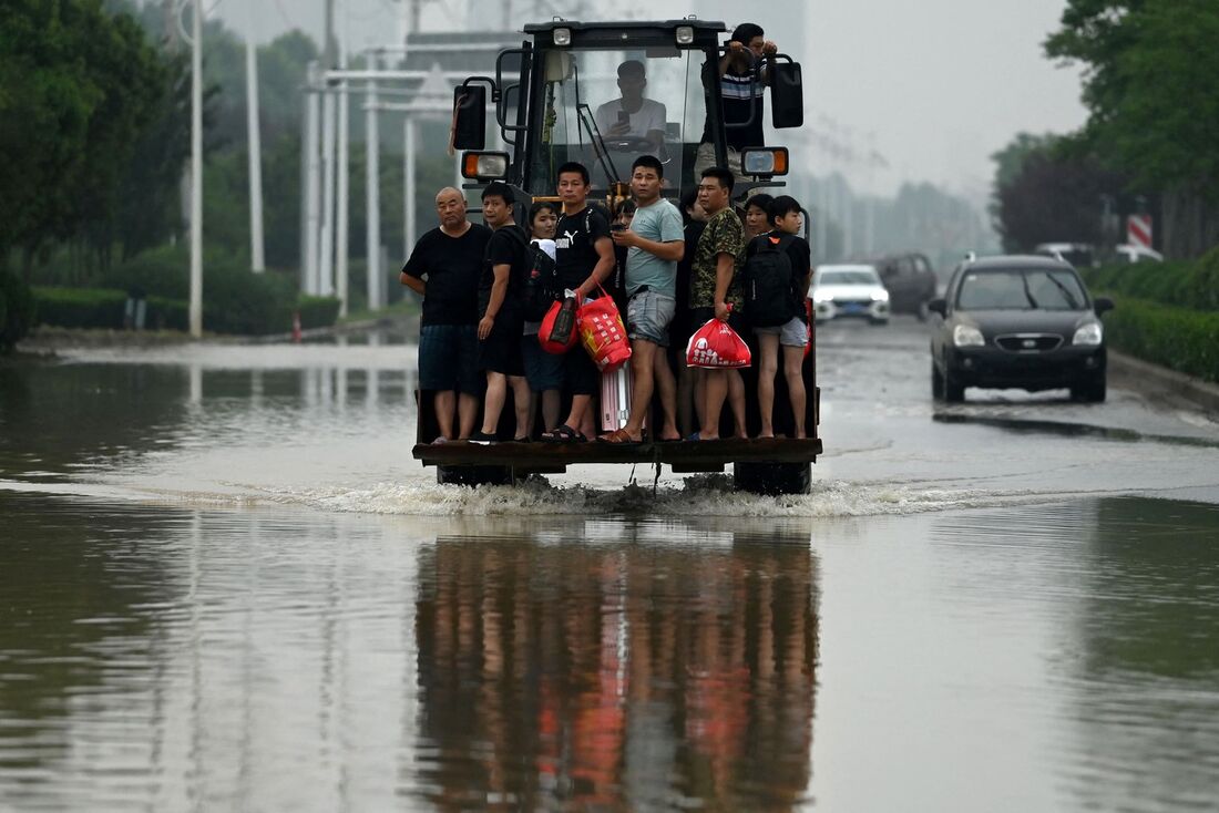 Inundações na cidade de Zhengzhou 