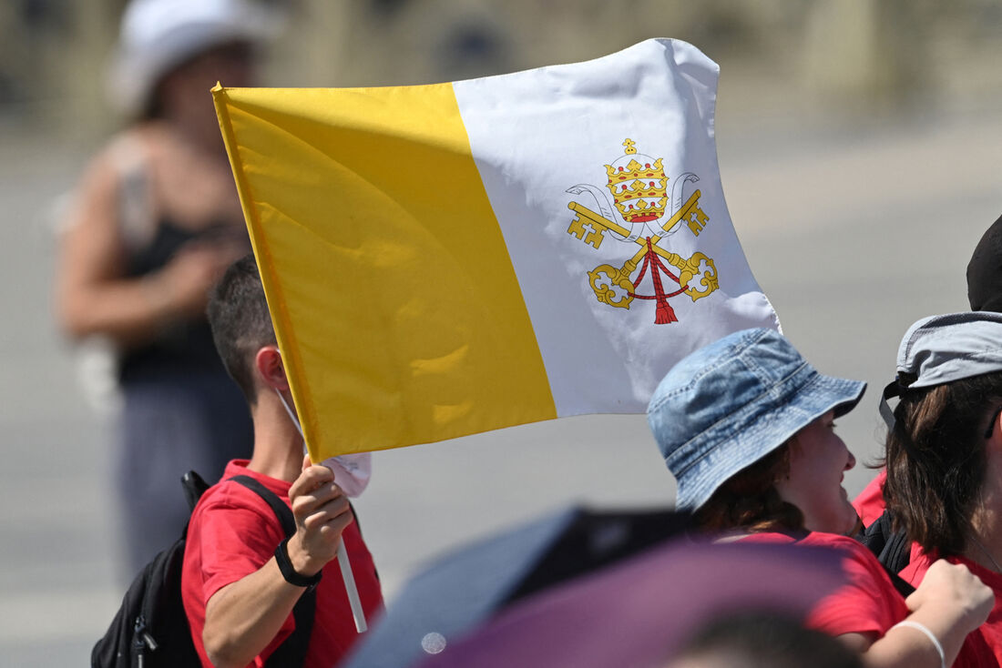 Vaticano pune ex-arcebispo polonês