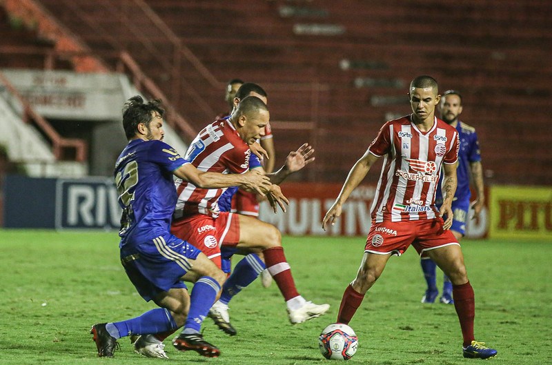 Lances de Náutico x Cruzeiro