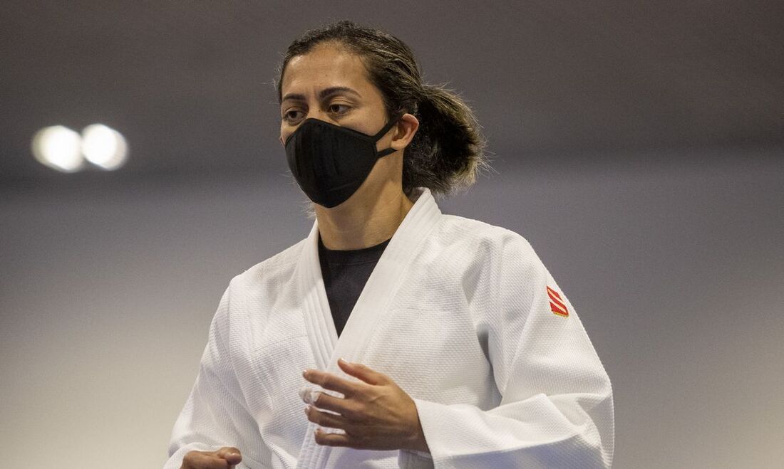 Ela tornou-se medalhista paraolímpica pela terceira vez consecutiva na modalidade