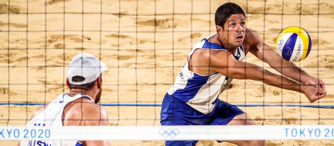 Alison e Álvaro são eliminados e Brasil não terá representantes na semifinal do vôlei de praia