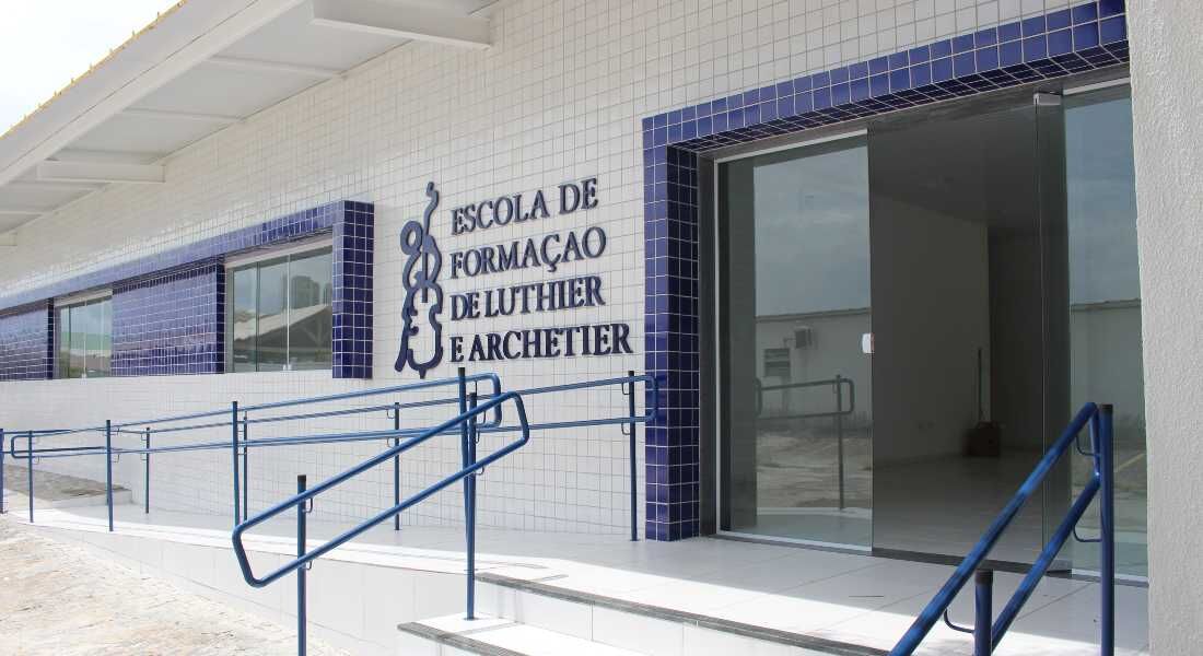 Escola de Formação de Luthier e Archetier da Orquestra Criança Cidadã