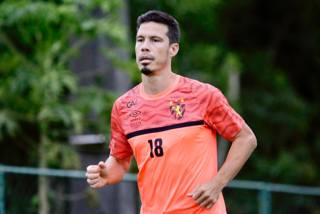 Hernanes coloca em xeque o seu futuro no Sport - Lance!