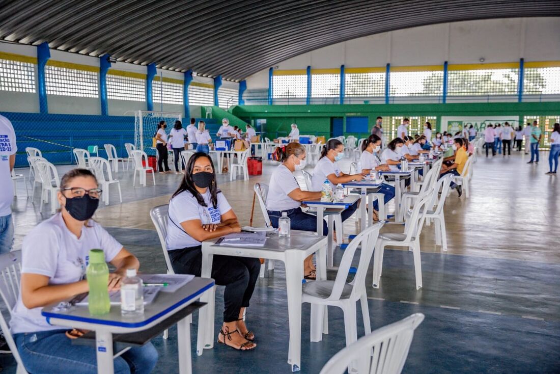 Mutirão de vacina contra a Covid-19, em Igarassu 