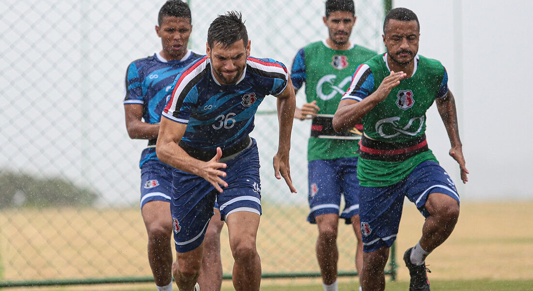 Elenco realizou treinos intensivos visando o confronto no José do Rego Maciel