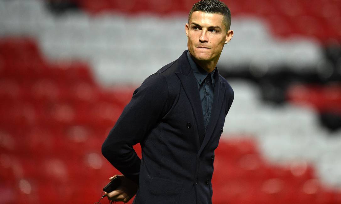 Manchester United anuncia contratação de Cristiano Ronaldo