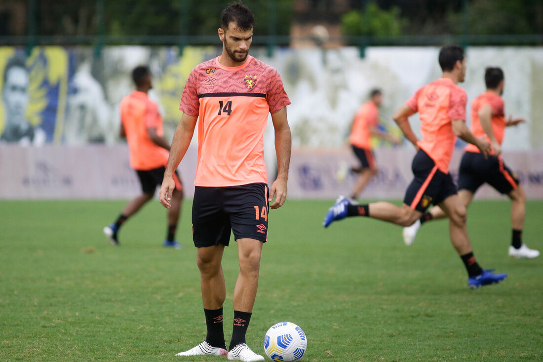 Rafael Thyere, zagueiro do Sport