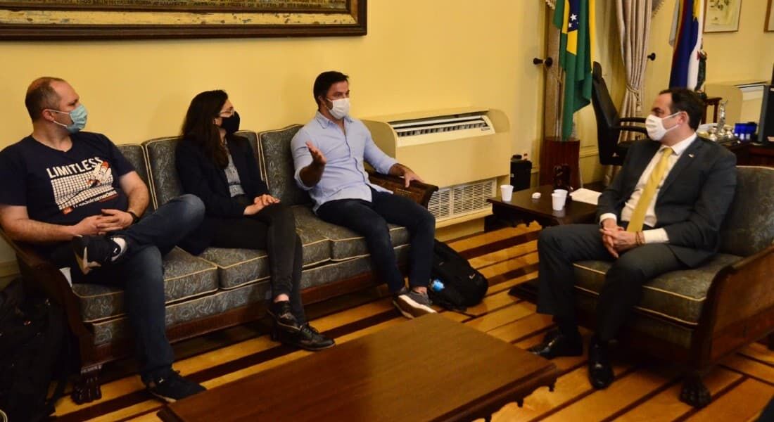 CEO da MadeiraMadeira em reunião com o governador Paulo Câmara 