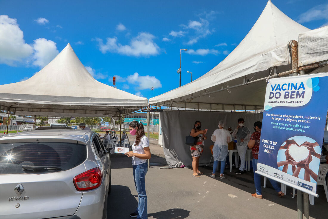 Vacinação contra a Covid-19 em Jaboatão dos Guararapes