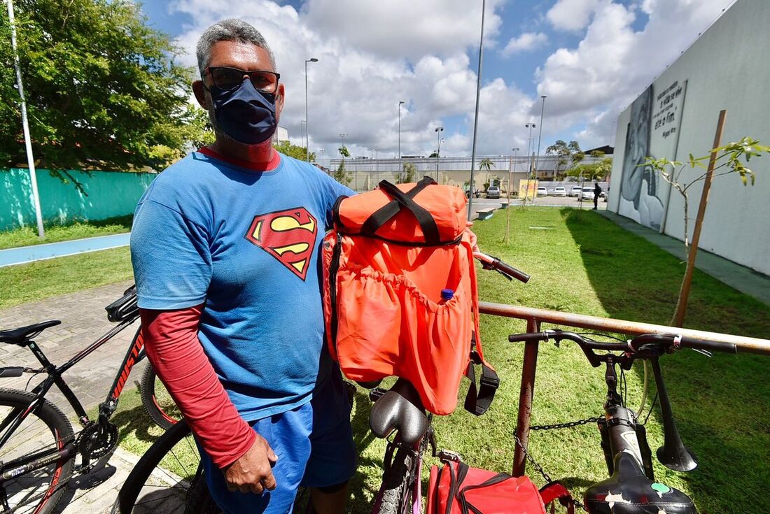 Jeferson Araújo, porteiro e ciclista, participou do evento