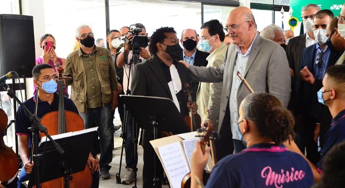 Ministro Milton Ribeiro foi recebido com apresentação da Orquestra de Câmara do Alto da Mina