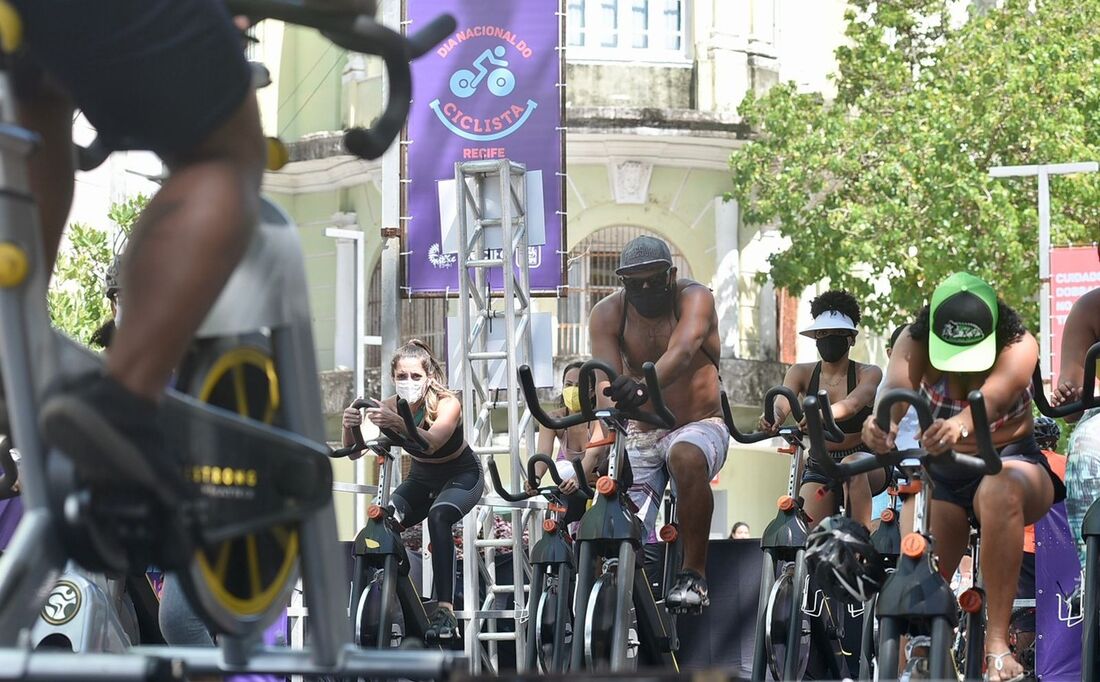 Aulão de bike no Bairro do Recife