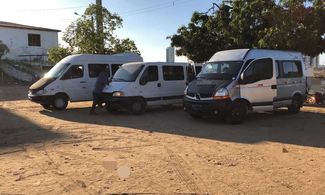 Operação fiscaliza transportes clandestinos em Petrolina