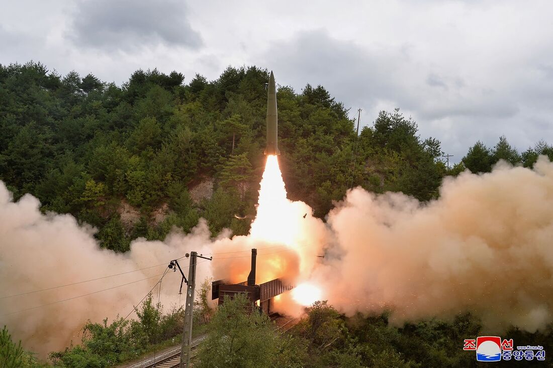 Míssil balístico lançado na Coreia do Norte