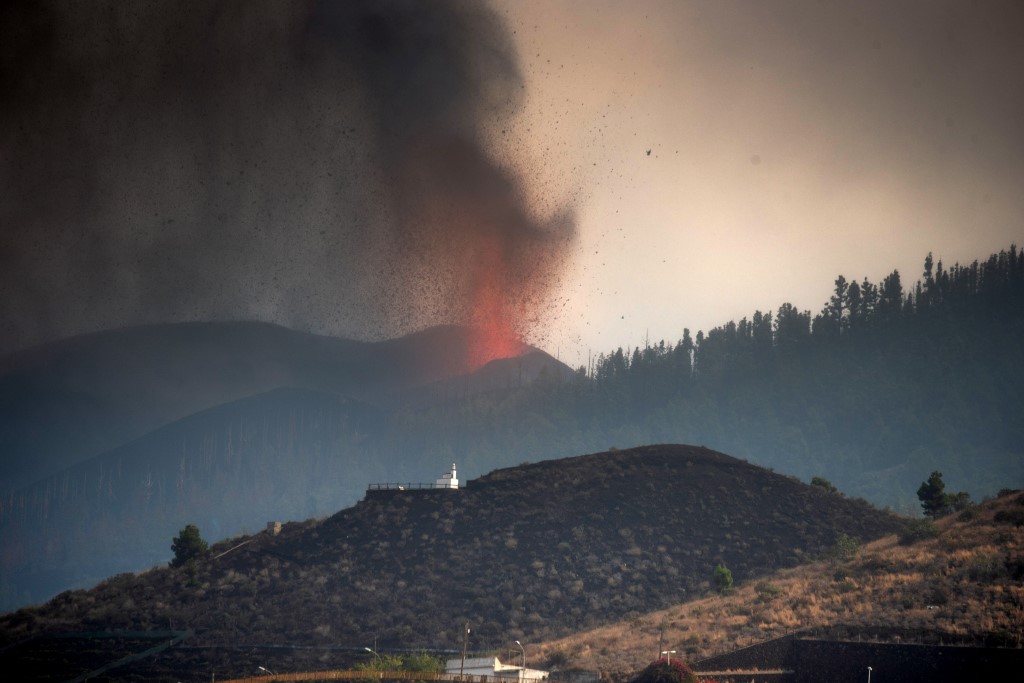 Erupção do vulcão La Cumbre Vieja