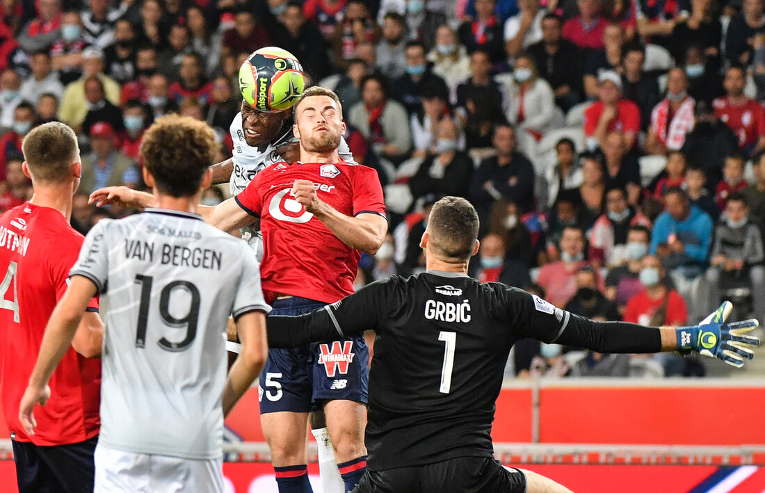 O zagueiro sueco do Lille, Gabriel Gudmundsson 