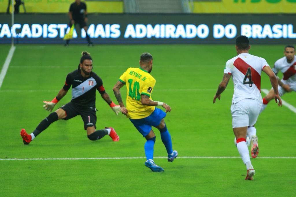 Brasil x Peru, na Arena de Pernambuco