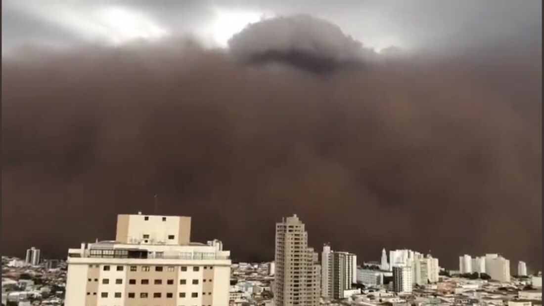 Tempestade de poeira fez o dia virar noite em São Paulo