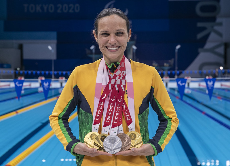 Carol Santiago conquistou cinco medalhas paralímpicas: três ouros, uma prata e um bronze)