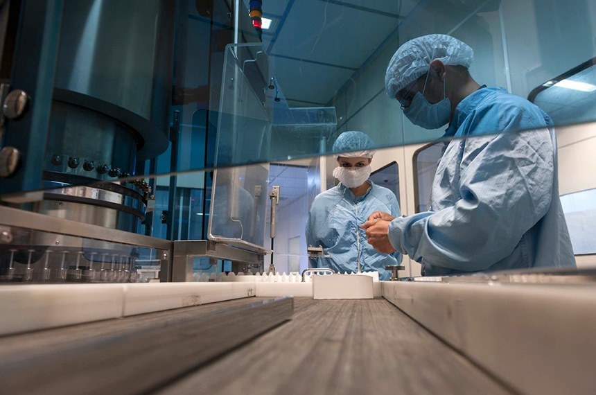  Produção de vacinas em laboratório do Instituto Butantan 