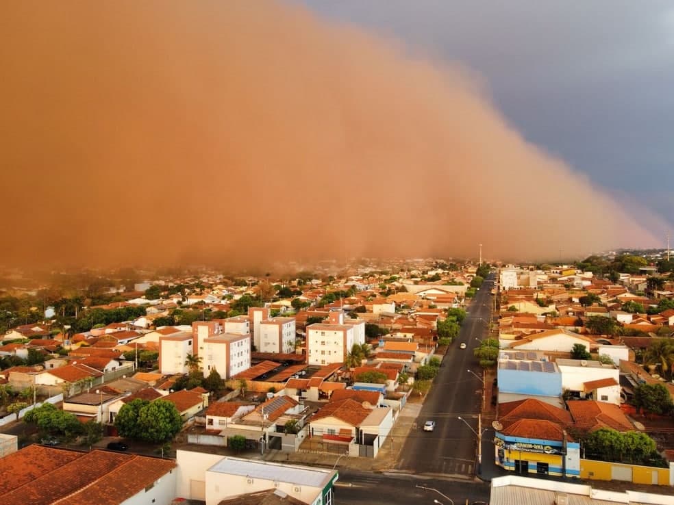 Fenômeno é conhecido como haboob