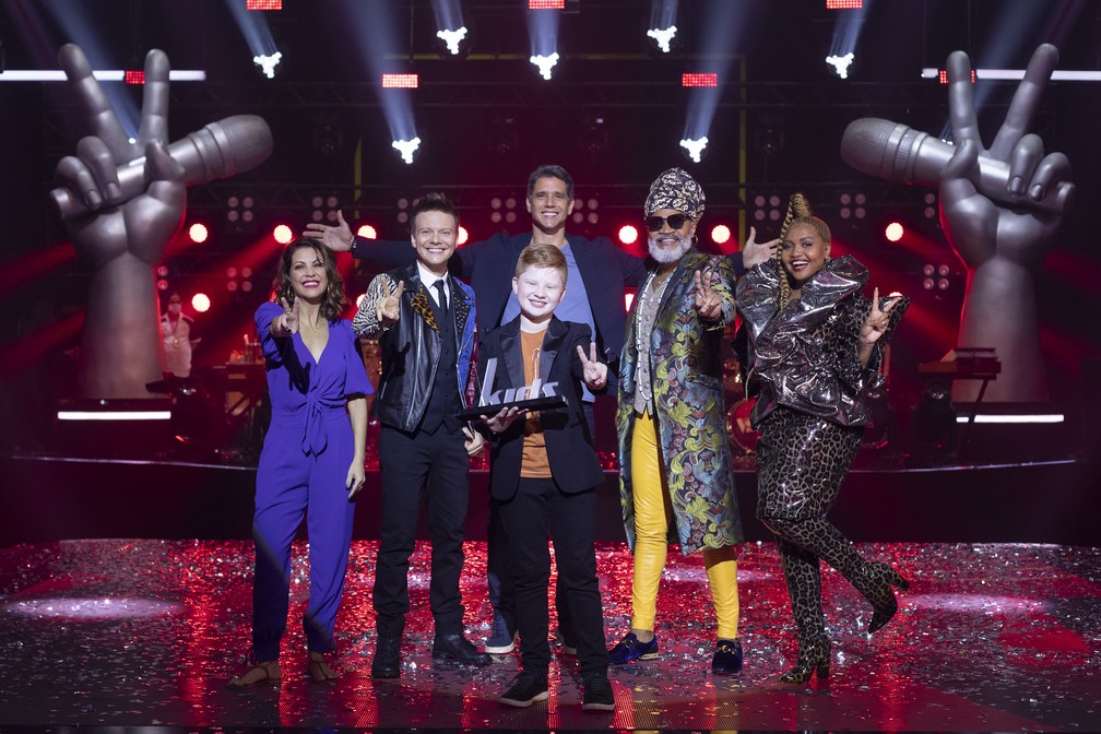 Gustavo Bardim vence 'The Voice Kids'