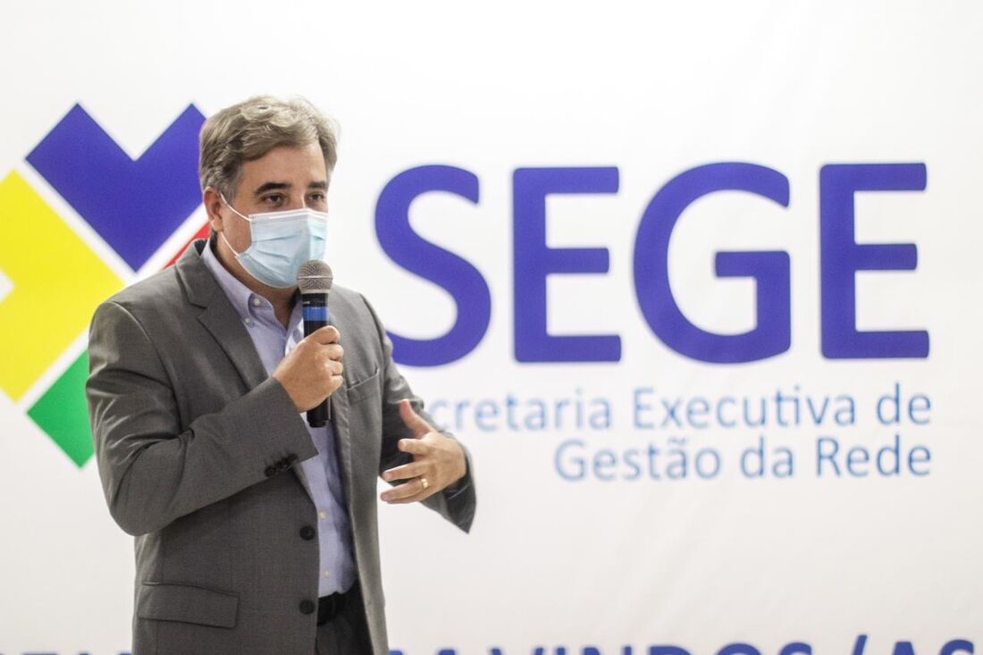 Secretário de Educação e Esportes, Marcelo Barros, anunciou novidades em encontro com gestores