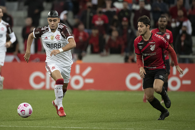 Lances de Athlético x Flamengo