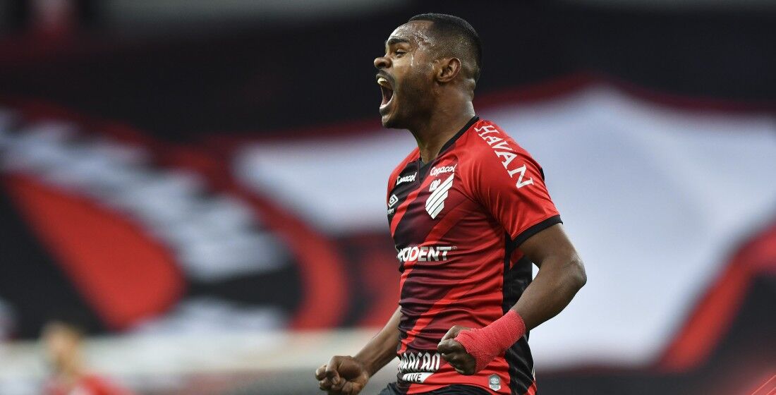 Nikão, atleta do Athletico/PR