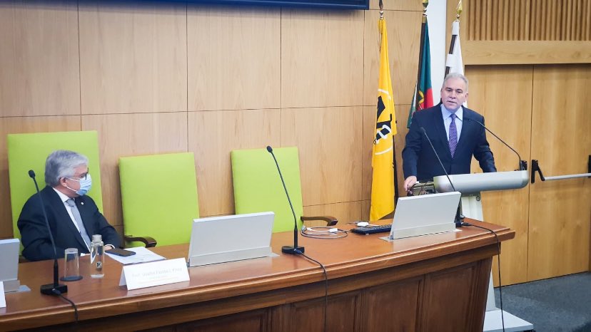 Marcelo Queiroga durante palestra na Universidade de Lisboa, em Portugal