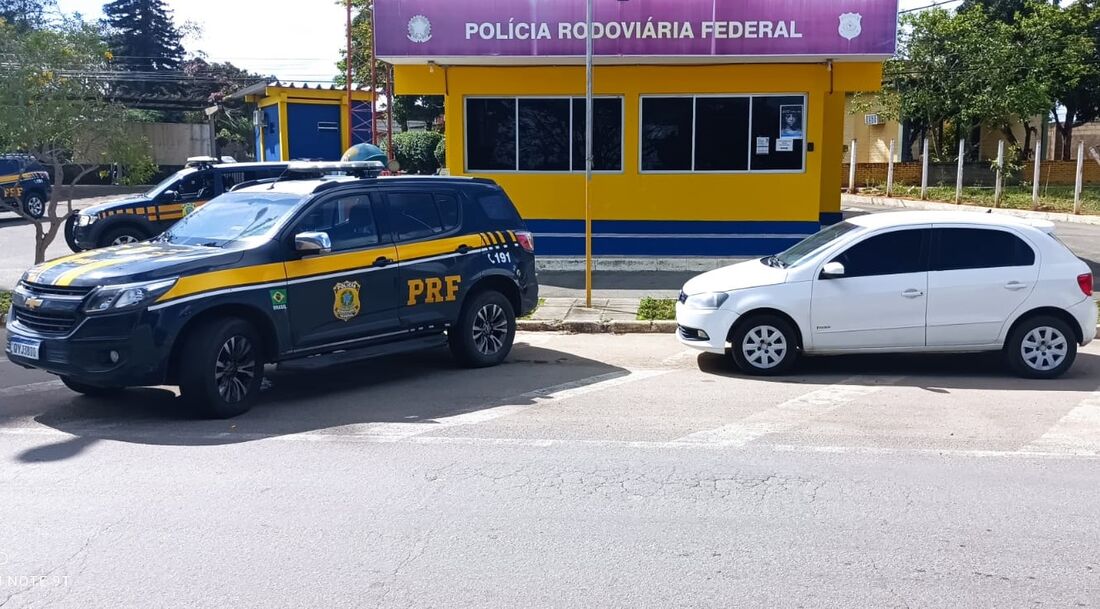 Veículo foi recuperado durante operação de combate à criminalidade