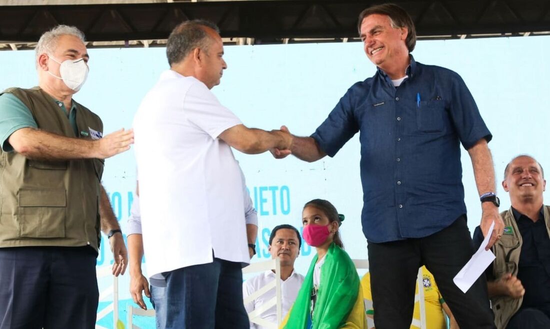 Bolsonaro durante entrega do trecho final do Eixo Norte do Projeto de Integração do Rio São Francisco