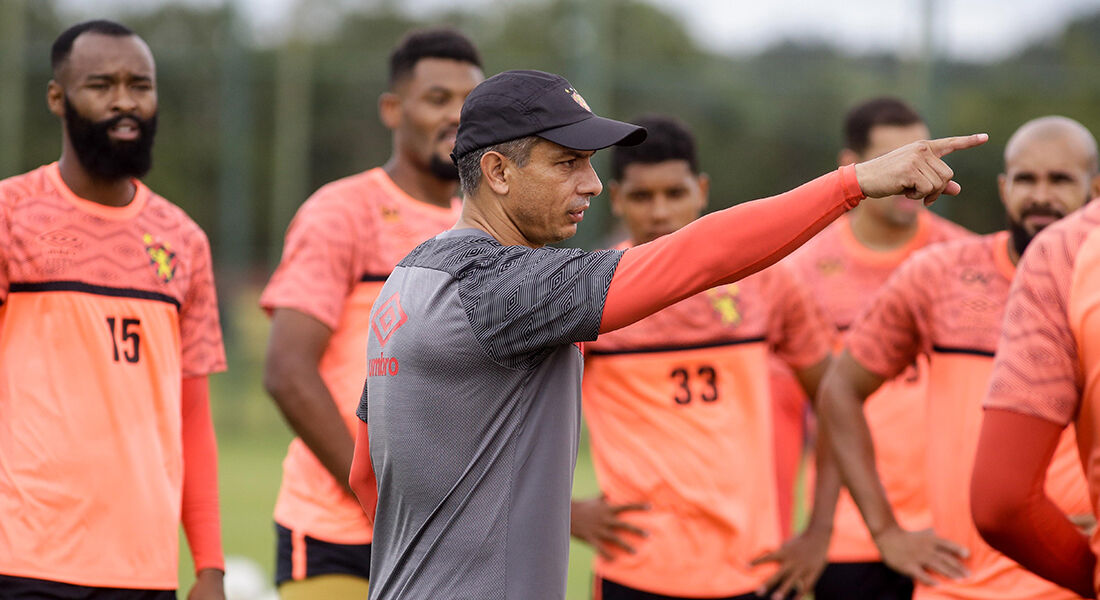 Florentín prepara a equipe visando o confronto contra o Grêmio