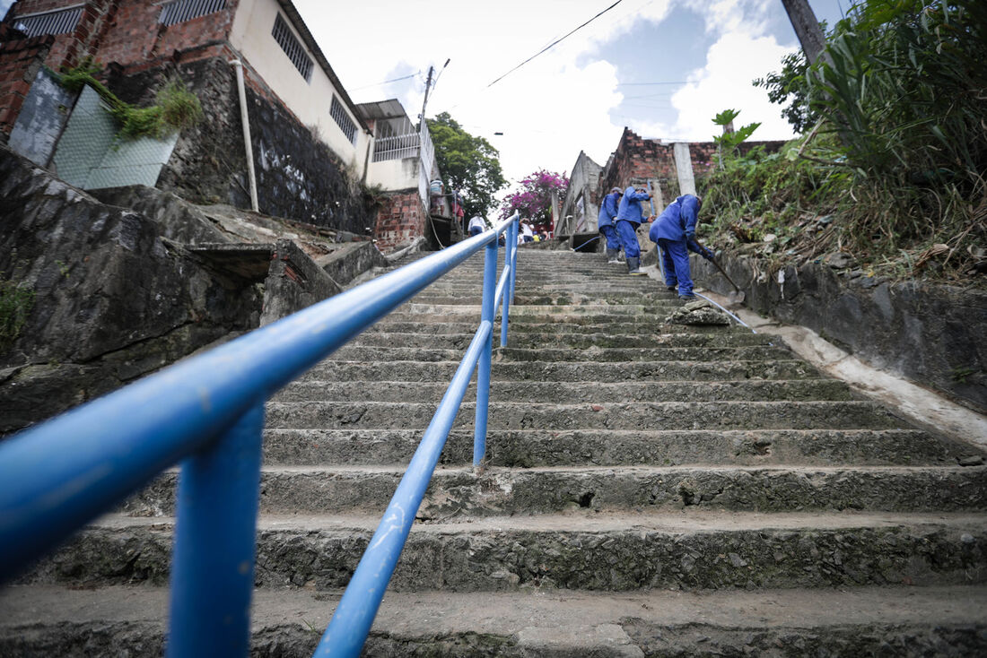 Escadarias no bairro de Vasco da Gama