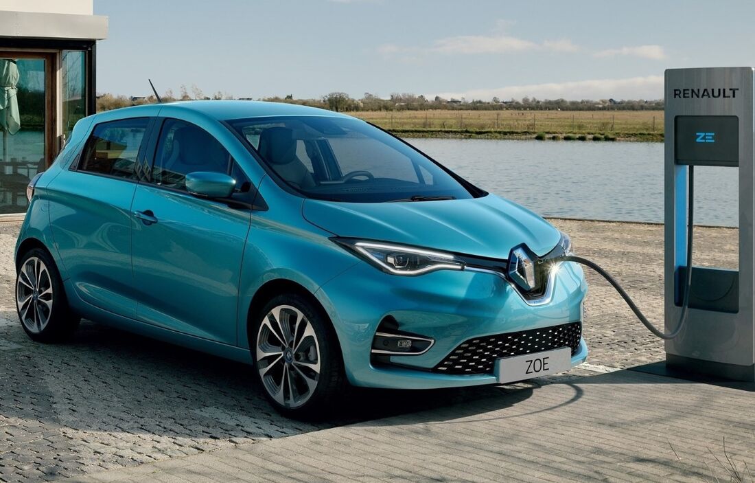 Renault Zoe na estação de carregamento