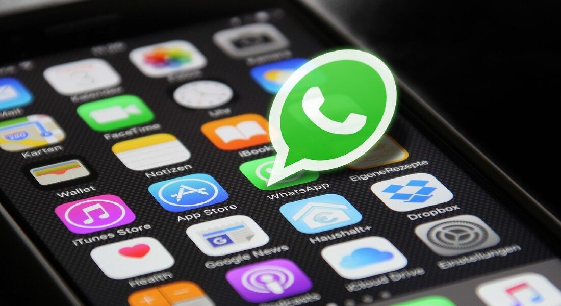 Perto das 13h, eram cerca de 44 mil reclamações contra o WhatsApp, 13 mil contra o Instagram e 6.700 contra o Facebook, de acordo com o Downdetector