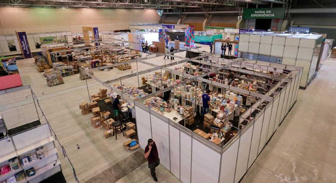 Bienal do Livro ocupa o Centro de Convenções