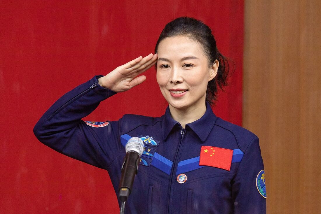 A astronauta Wang Yaping, primeira mulher chinesa a participar de uma caminhada espacial 