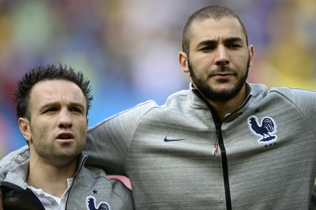 Valbuena e Benzema em jogo da seleção francesa