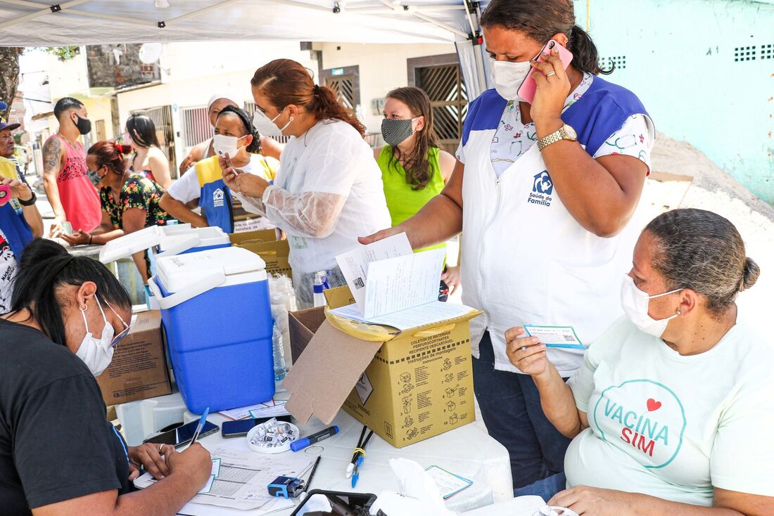 Vacinação itinerante em Santo Amaro