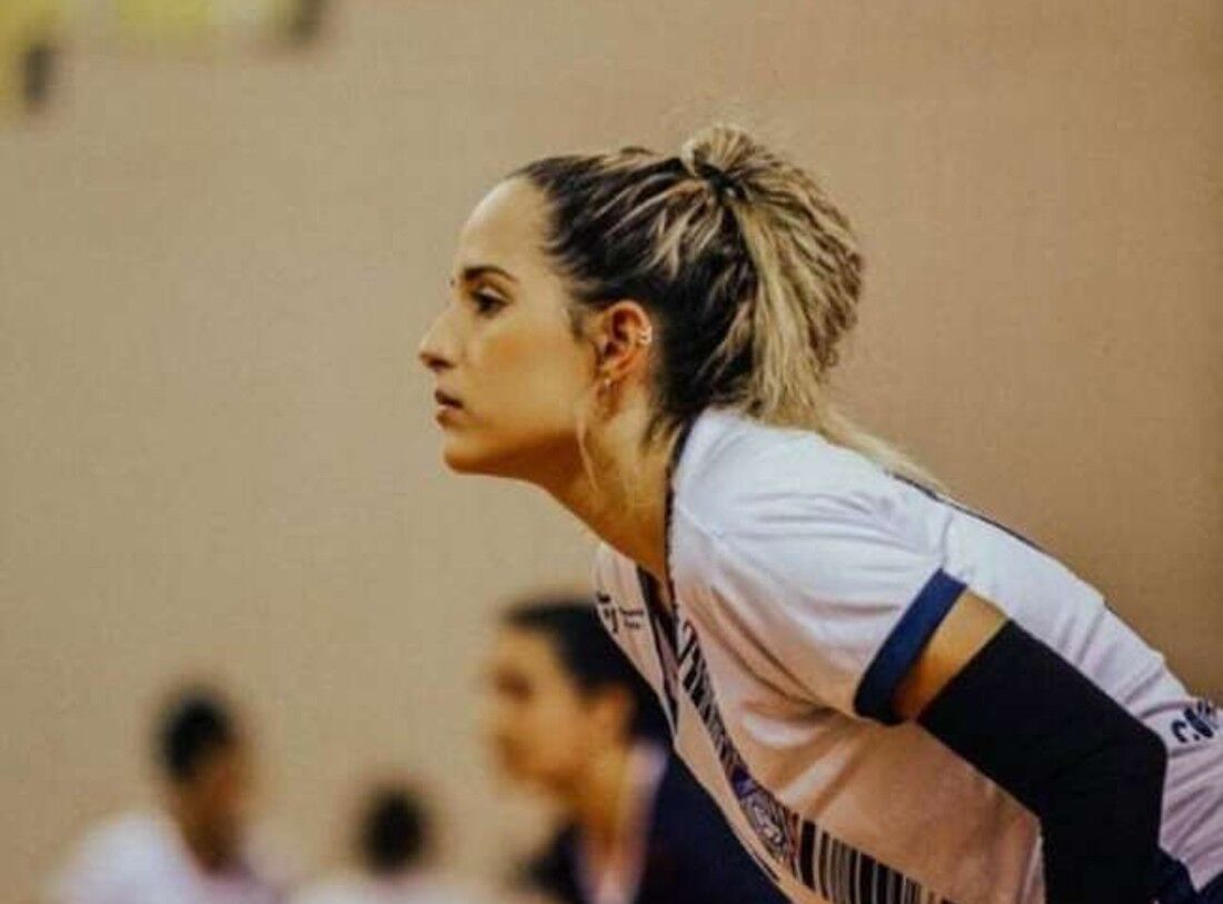 Núbia Rebello, jogadora de vôlei