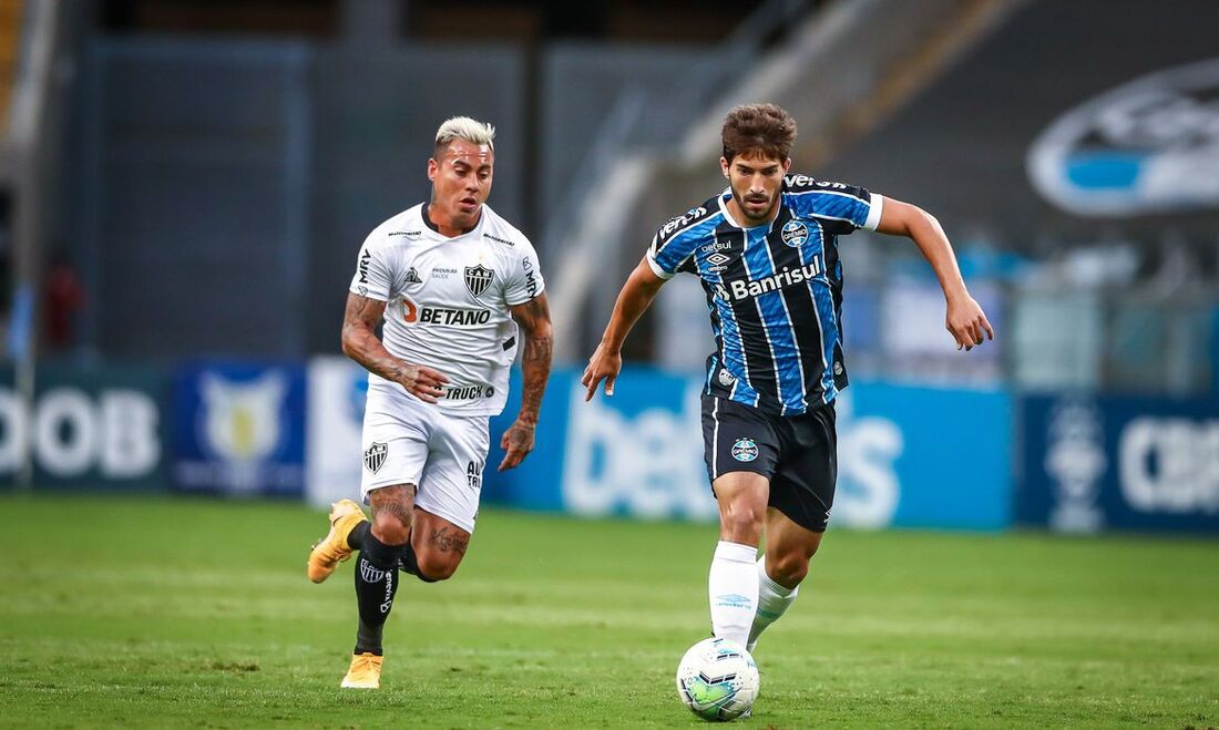 Grêmio vence Atlético-MG, mas é rebaixado pela terceira vez à Série B