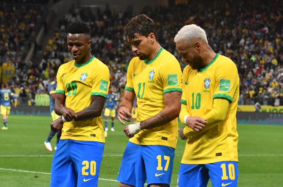 Brasil vence com gol de Casemiro e garante classificação na Copa