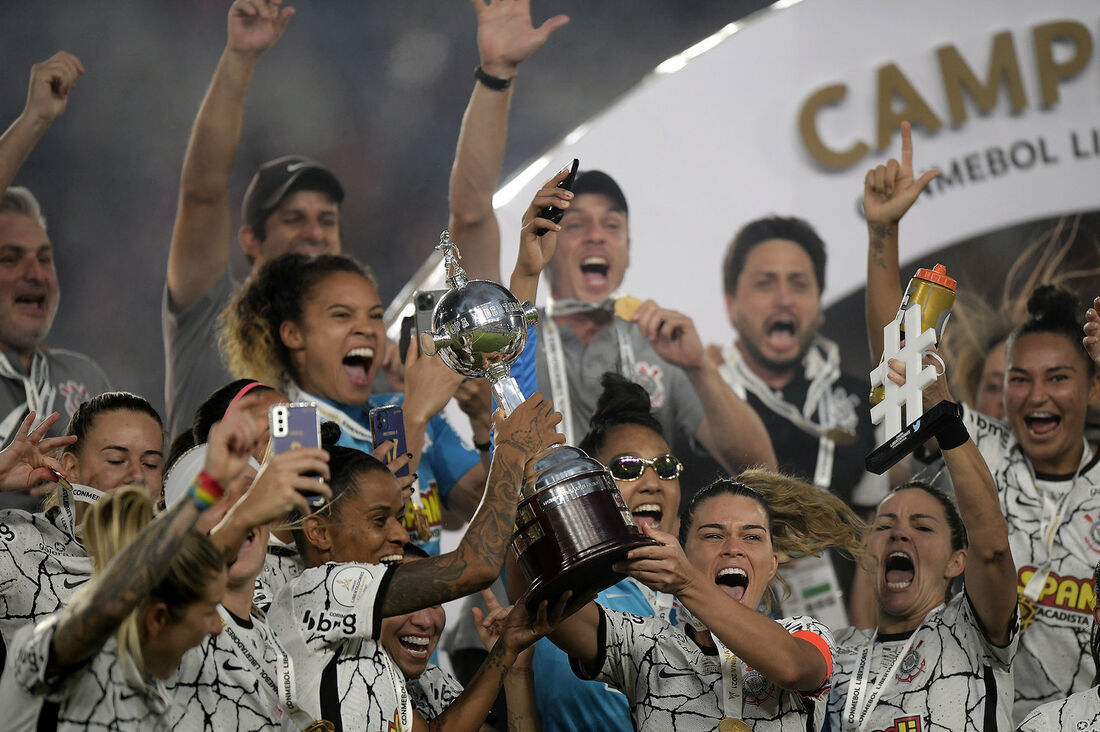 Corinthians conquista título da Libertadores de futebol feminino