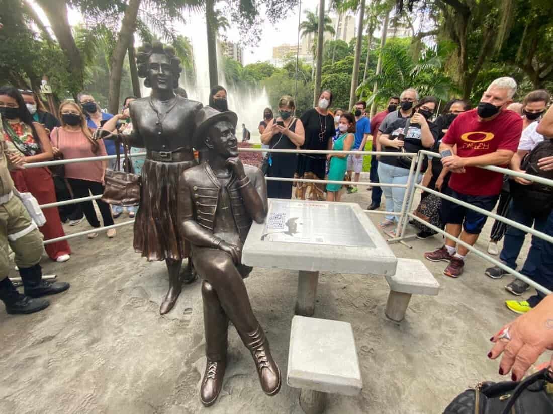 Estátua do ator, Paulo Gustavo, no parque de São Bento, em Niterói