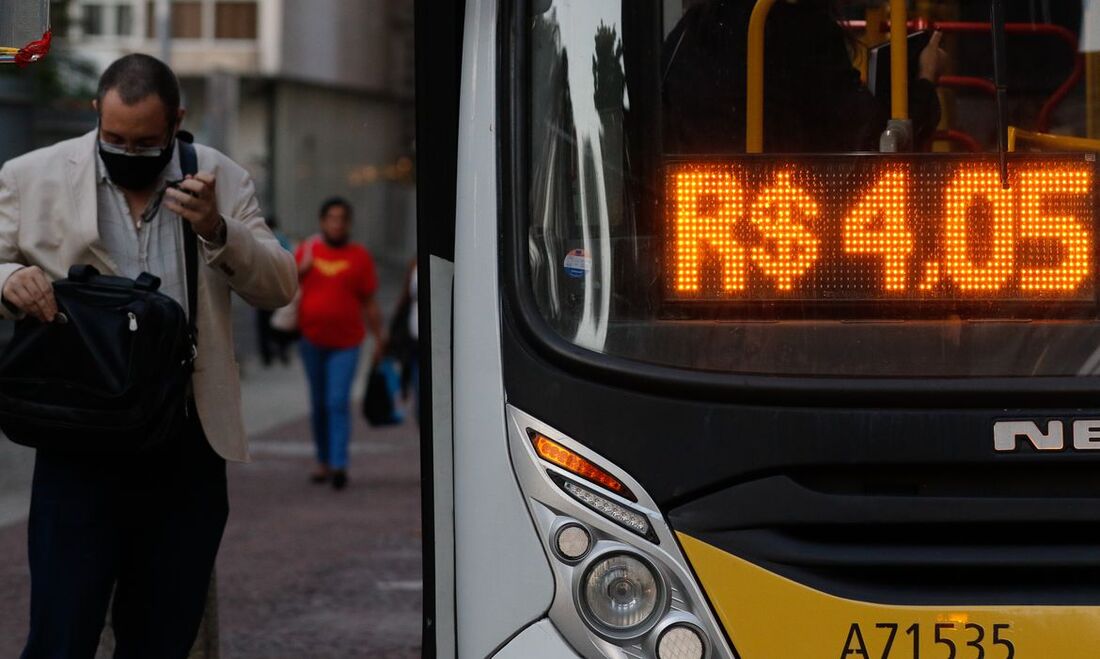 Transportes têm o maior impacto na alta da inflação no mês de outubro