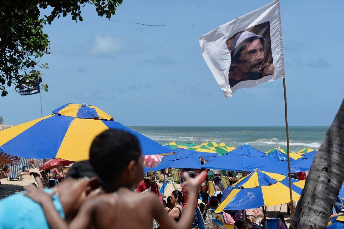 Praia de Boa Viagem em dia de feriado