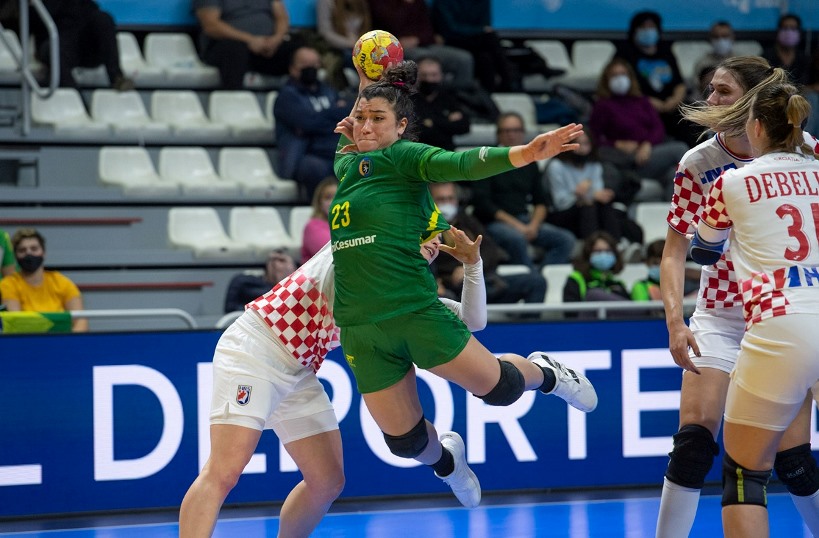 Brasil estreia vencendo no Handebol