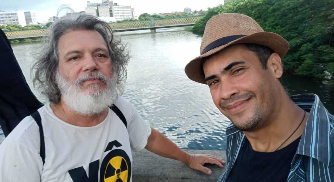 Os poetas Ângelo Bueno e Ricardo Lisboa